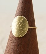 APICAL リング oval curve(B・ゴールド)