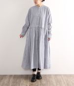 タイプライター前開きスタンドタックワンピース(ブルーストライプ)