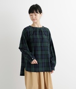 コットンピーチチェック後ろリボンクルーネックブラウス(C・ネイビー)