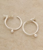 【送料無料】フロウラインイヤリング/パール(B・シルバー)【入荷待ち】