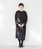 【コーディネートでお得!】リネンレーヨンのformal jacketとone pieceのセットアップとコットンパールサークルブローチ(ブラックとキスカ)