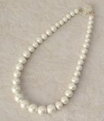 コットンパールグラデーションネックレス(B・キスカ)