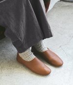 撥水レザー ドレープパンプス(B・ブラウン)